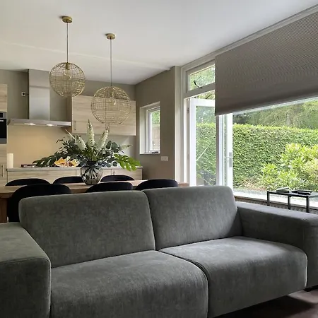 Comfortabel Tot Rust Komen In Het Veluwse Bos Holiday home