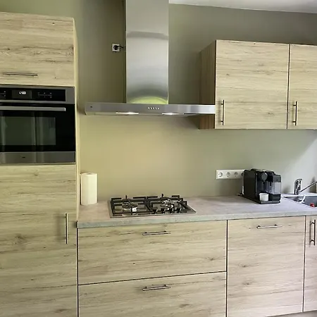 Holiday home Comfortabel Tot Rust Komen In Het Veluwse Bos *